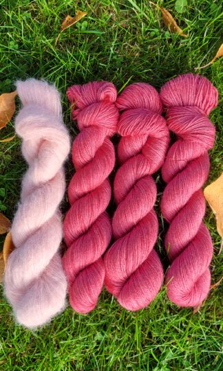 Rosalin-Jacken-Set in Himbeerrot